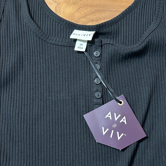Ava & Viv Black Buttoned Tank Top Size 2X - Picture 3 of 5